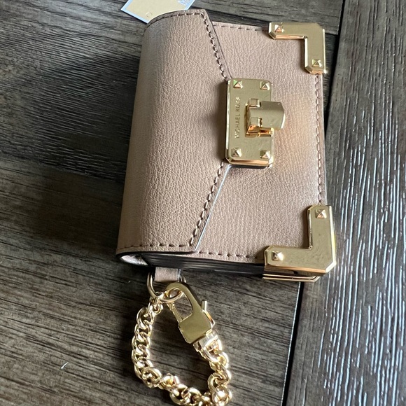 MICHAEL KORS CARD HOLDER - Picture 10 of 11